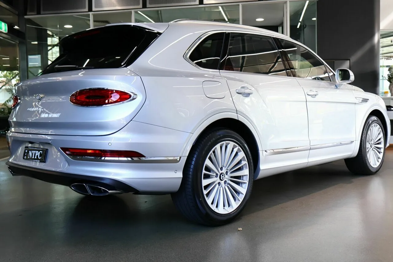 2026 Bentley Bentayga V8 AWD 4V MY26, photo 6