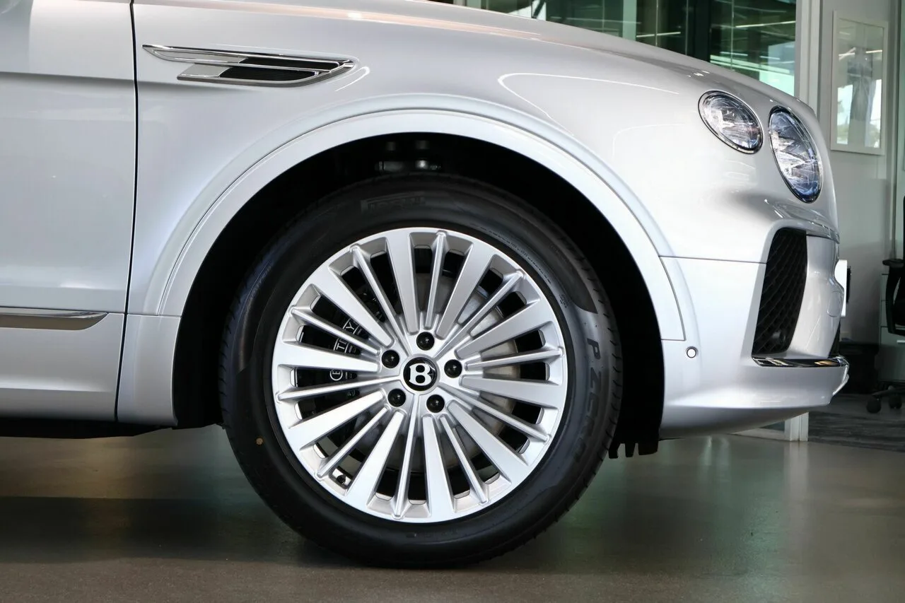 2026 Bentley Bentayga V8 AWD 4V MY26, photo 23