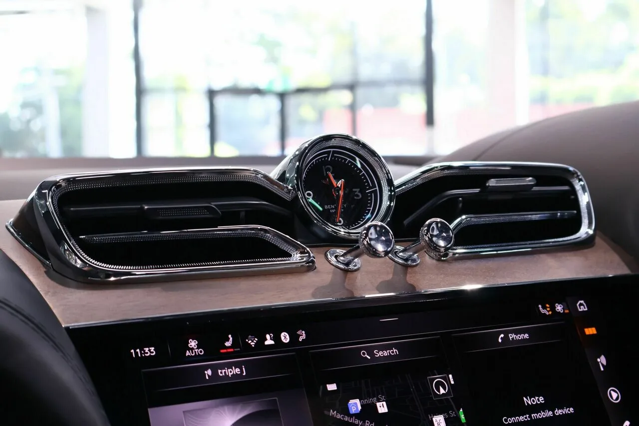2026 Bentley Bentayga V8 AWD 4V MY26, photo 27