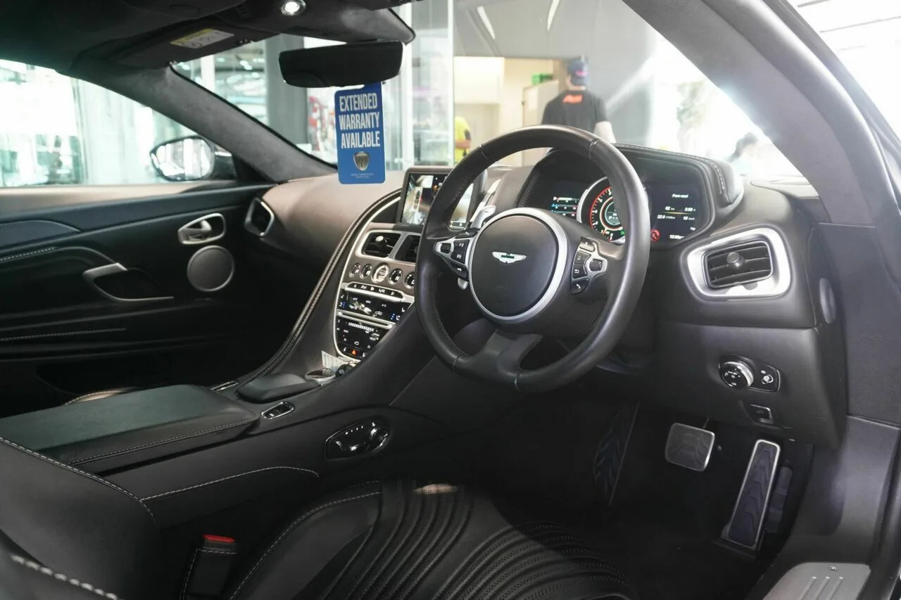 2018 Aston Martin DB11 Volante MY19, photo 3