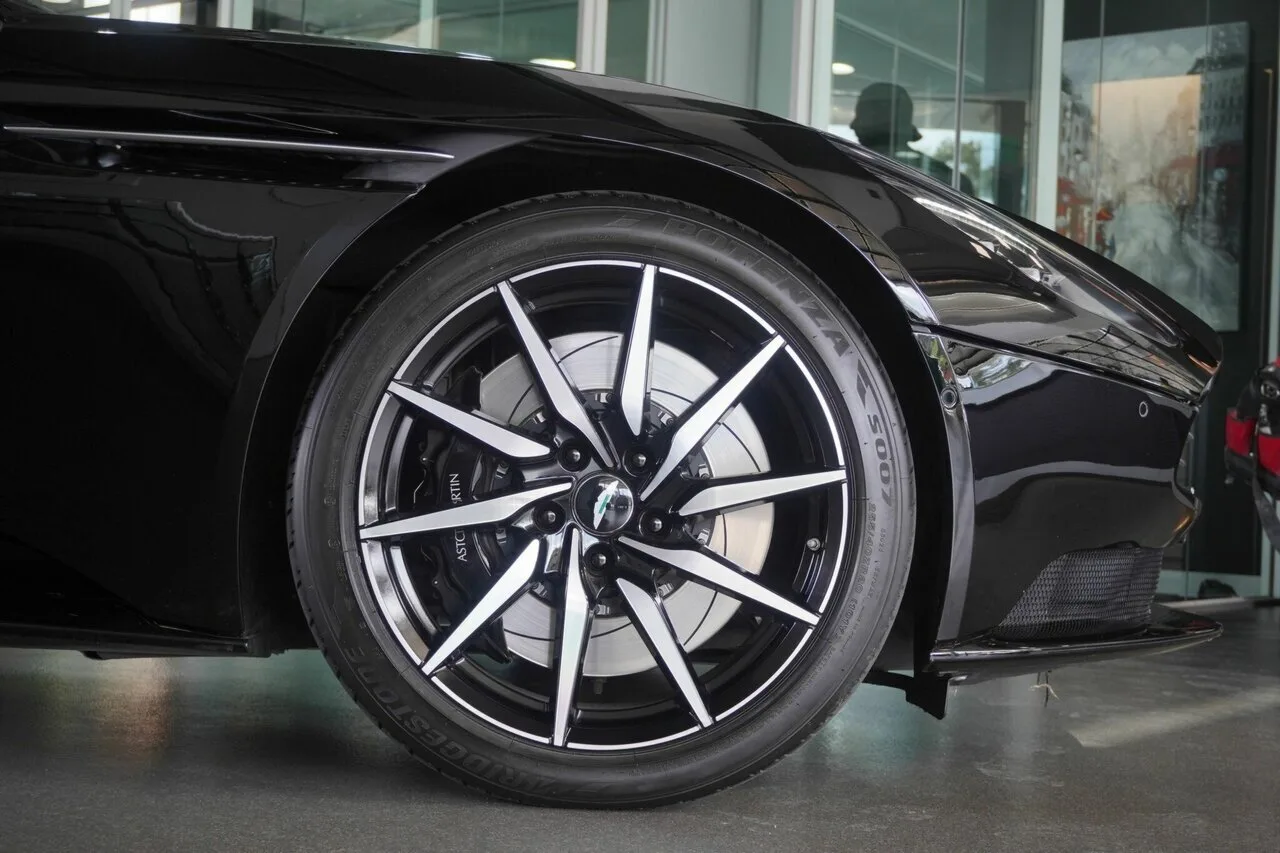 2018 Aston Martin DB11 Volante MY19, photo 16